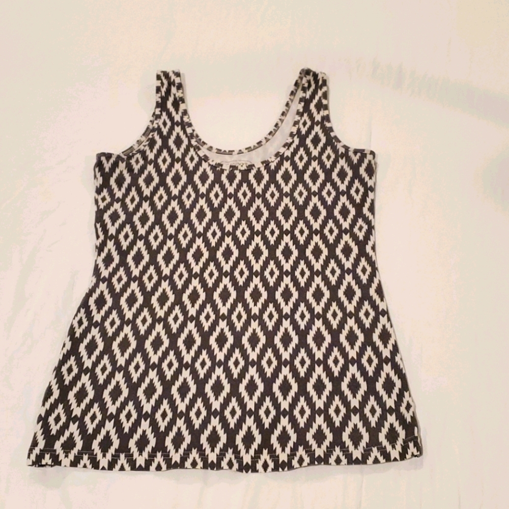 Aztec Style Scoopneck Tank M